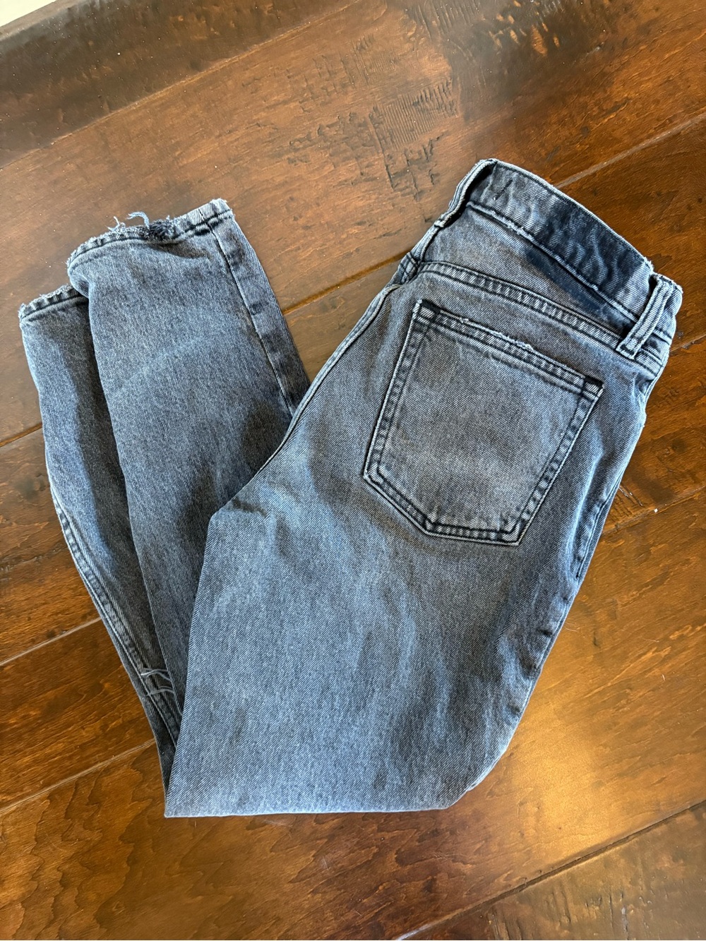Abercrombie & Fitch High-Rise Women's Gray Washed Jeans
